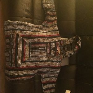 Women’s Medium Baja Sweater